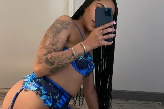 NEW IN TOWN 💋 - 28 - Image 1