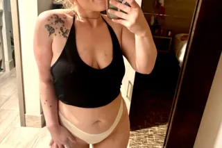 Your Favorite Curvy, Blonde Fa... - Image 3