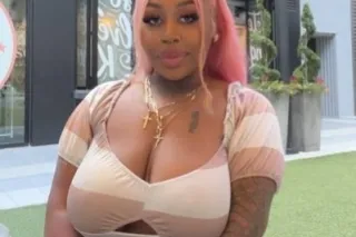 BIG BOOTY PRINCESS👑💖PLEASE REA... - Image 1