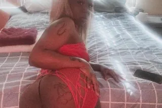 NEW IN TOWN!! sexy petite 4 fo... - Image 2