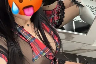 sexy latina 🍑💦👅😋 - 25 - Image 1