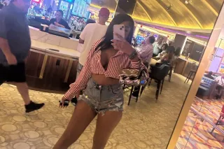 wATerpArK sexxxiiiiiii MILLIE🌊... - Image 4