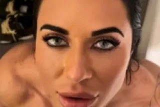 Jasmine the Bodybuilder - Image 5