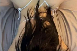 hola amores soy karen una chic... - Image 1