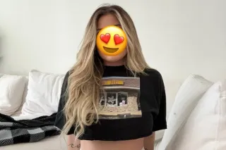 🍑🌈2 girls available for threes... - Image 1