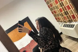Outcall available, car dates &amp; I have content for sale as well. - Image 7