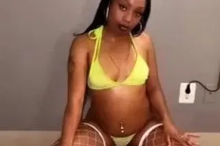 💦👑🎀Super squirter FANTASY 😋💦💦💦💦❤Sexy Chocolate Fantasy💦💦🤤🤤🍫Nice and tight🤩💦😻 https://onlyfans.com/exoticfantasyy - Image 5