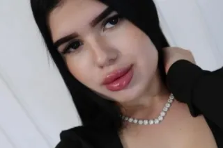 latina sexy - 26 - Image 1