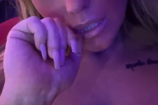 🍭🍬Seeking sugar daddy, open to more💋 - Image 5