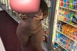 Pretty Pink Pussy - Image 4