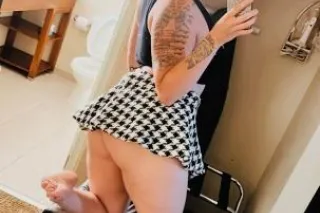 Sexy sweet girl 🎂 Lets Play 😗 - Image 2