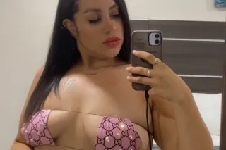 ⭐⭐MOST BADDEST LATINA IN TOWN⭐... - Image 4