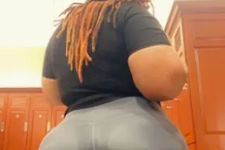 Mizz Thickumzzz 💙 - Image 5