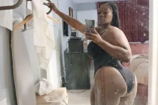 BROWN SKINNED AN BUSTY LETS PLAY - Image 5