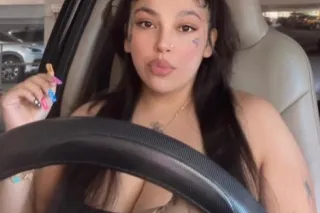 Bad latina looking to pleasure... - Image 3
