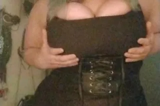 text for SPECAIL DEALS ❤️💋😍✌🏽😜🤤 - Image 5