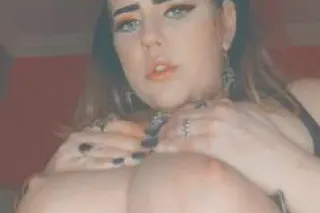 text for SPECAIL DEALS ❤️💋😍✌🏽😜🤤 - Image 6