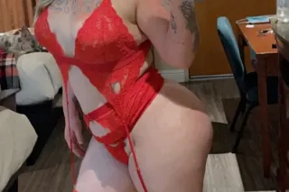 Hey babe😉 Sarah sweets 🍬 await... - Image 4