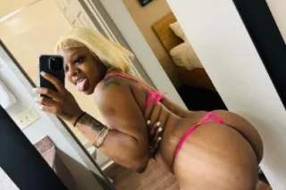 👯♀🫦YOUNG SEXYY and FUN🍒 availiable for INCALLS & OUTCALLS 🚙 let me MILK🍦 you before you clock in 💦💗 ONLY HERE FOR A COUPLE DAYS DADDY😉 - Image 7