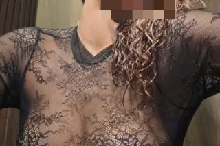Latina milf very sexy give you... - Image 3