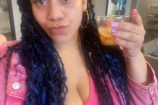 😋you know Big Lyssa in the bui... - Image 1