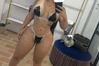 VALENTINA APRETADITA👅 - 24 - Image 4