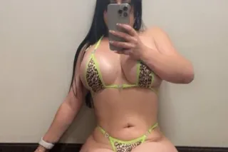 ATRACTIVA SEXY ELEGANTE LATINA... - Image 2