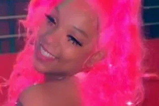 IM TO WET TO PLAY GAMES WITH ANYONE - Image 2