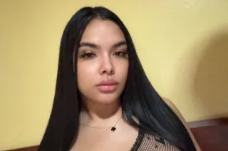 latina - 22 - Image 1