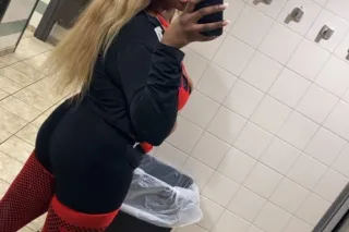 ☺LEAVING SOON😉ANAL FRIENDLY 🍑🥰... - Image 3