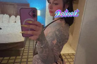 it's freaky Friday 💦 cum see your favorite 😝 best in Romulus - Image 6