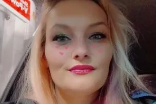 . i love sucking those clean b... - Image 3