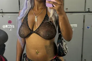 incalls/outcalls 💫Funsize 🆕 girl in town… one look and you’re hooked 😈💋✨ small frame, big magic 💎👑🔥💖 - Image 12