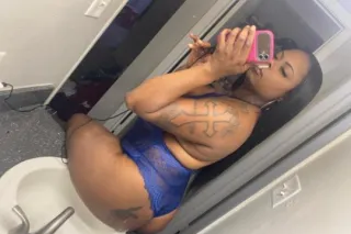 Londin is HERE ❤🎉😘 Come By/Out... - Image 1