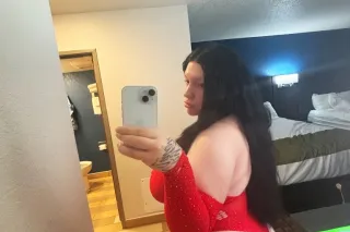 zoeyyyy, thick, wet n ready😉 -... - Image 2