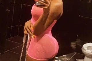 sweet petite lemme me ya treat... - Image 4