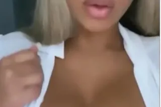 🟣🔵🟣 Portugese Mixed 🟣🔵🟣Curvy A... - Image 1