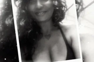 I am discreet, Exciting, Sweet... - Image 1