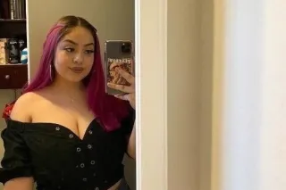 Eat my pussy or anal fuck my ass bring your dick to me & hit my pussy available 24/7 text me here 32 33 73-3220 - Image 5