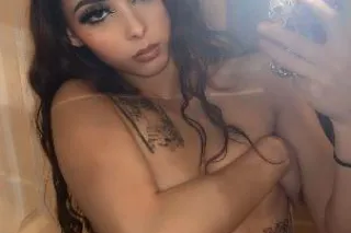 Pretty✨ Petite🥰 - 23 - Image 1