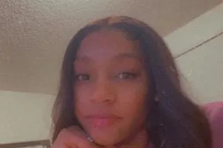 pretty petite freak 😏😋 - Image 5