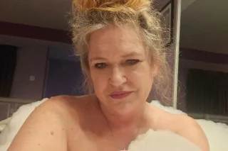 Magnificent MILF - Image 3