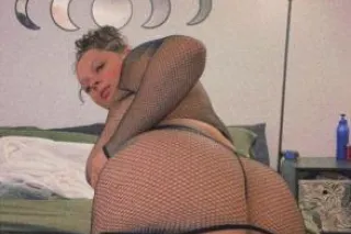 Big Booty Latina 🍑 Hot N Ready... - Image 1