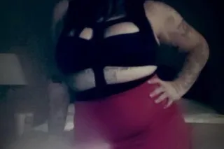HEY DADDY I KNOW UR BORED .. COME HERE ILL GIVE U WHAT U NEED - Image 5