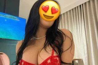 😍😍I’m a tall and thin girl who just arrived in town. I’m looking to enjoy special moments and I’m available all day.💦💦 Just contact me and I will be delighted to meet you.😍😍 - Image 1