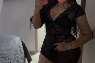 Sexy latina🍑😋 - 24 - Image 4