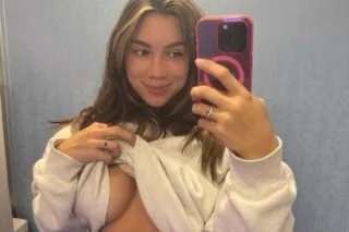 SEXY LATINA READY NOW , DADDY 😍 - Image 2