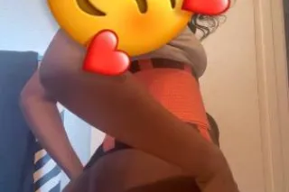 Hey Daddy Come make me Squirt ... - Image 1