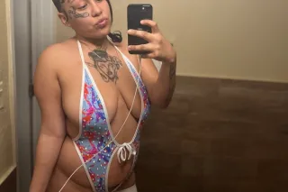 Cum Have A Luxurious Time😋😏💦 o... - Image 2