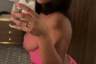 New in Town !😘 - 21 - Image 1
